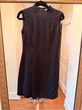 Classic Sleeveless Black Shift Dress